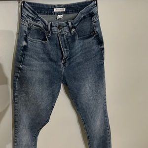 Good American jeans size 30. Very gently used